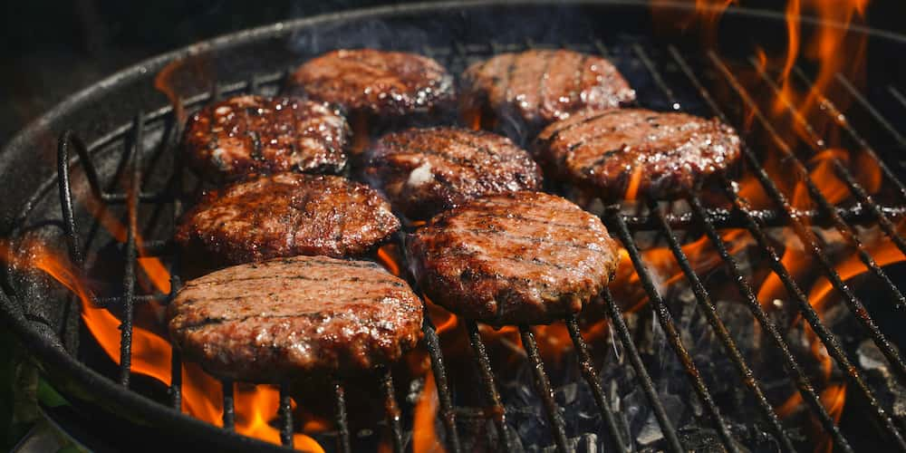 Preparing Your Grill for Perfect Burgers