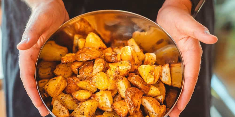 Air frying potatoes