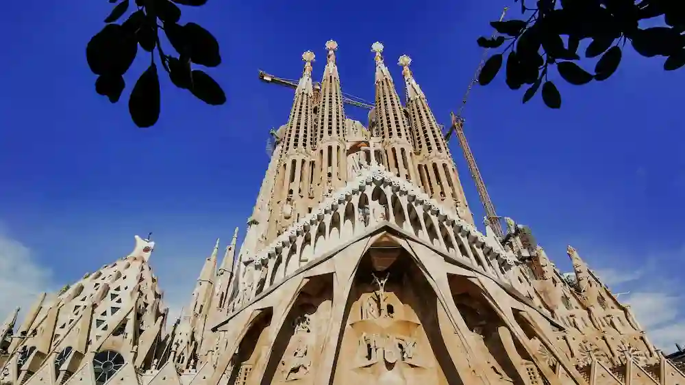 Current time in Barcelona