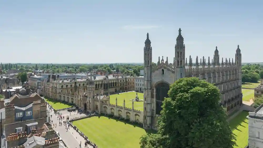 Current time in Cambridge