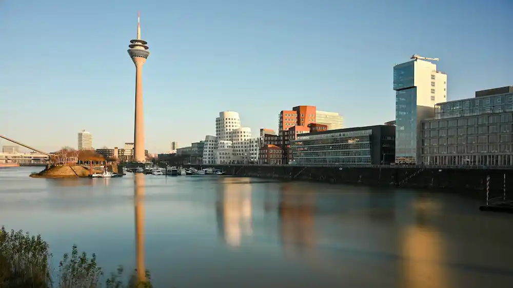 Current time in Dusseldorf