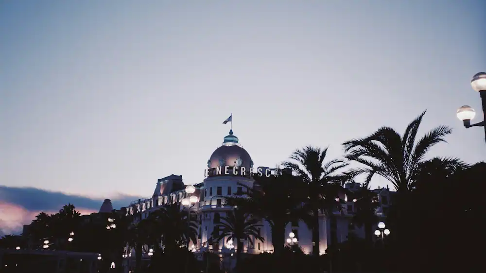 Current time in Nice