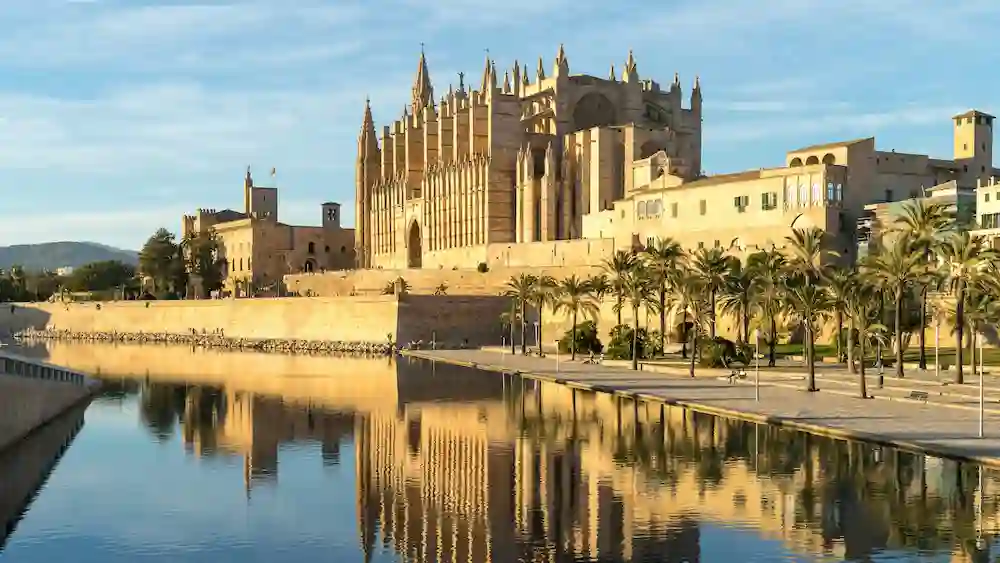 Current time in Palma de Mallorca